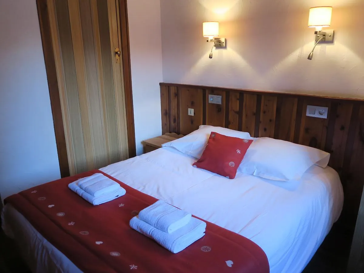 Hotel Le Dahu Chamonix Mont Blanc 2*,