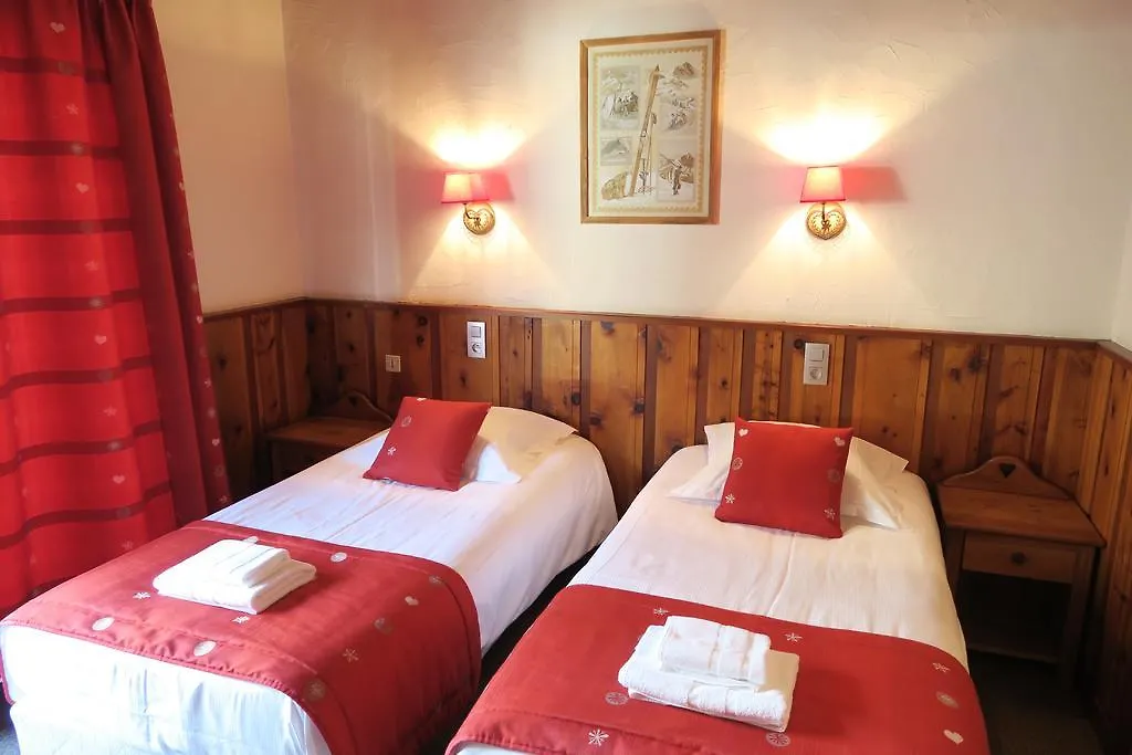 Hotel Le Dahu Chamonix 2*,